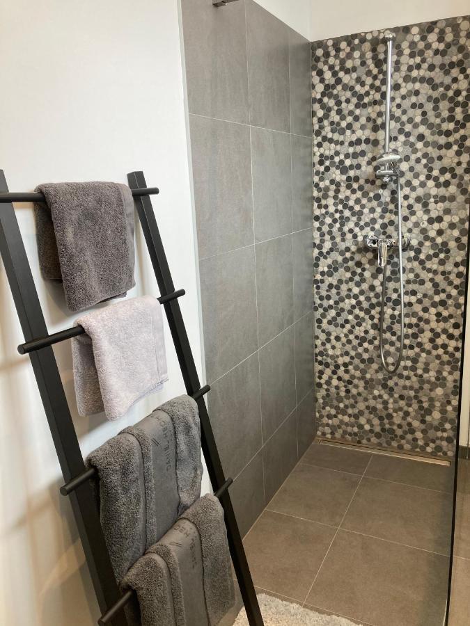Les Duplex De La Place Des Ecoles Spa Exterior photo